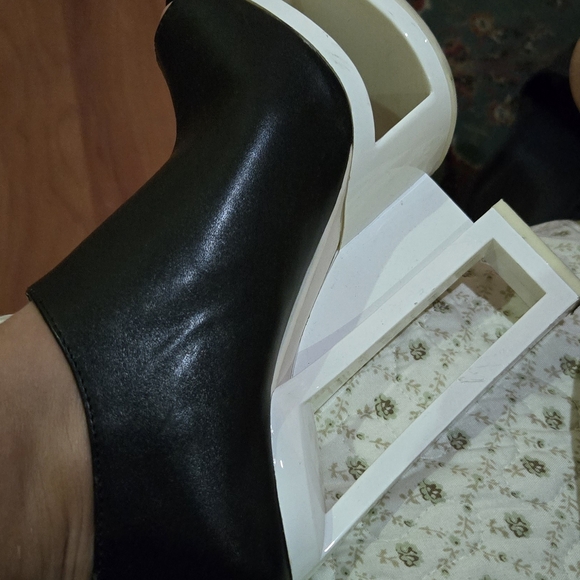 Forever 21 Shoes - Black and White Vintage Platforms